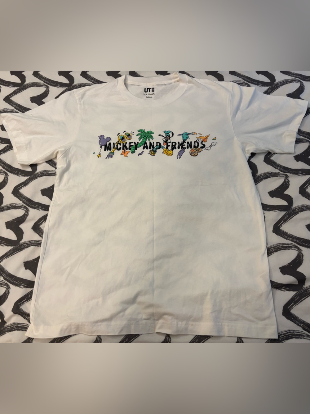 Uniqlo Women "Mickey and Friends" Graphic Tee